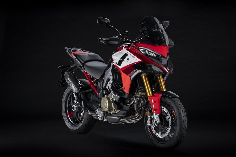 2 MY22_Ducati_Multistrada_V4_PikesPeak _6__UC347732_High