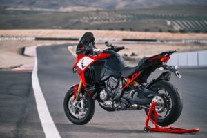4 MY22_Ducati_Multistrada_V4_PikesPeak_074_UC347807_High