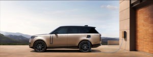 5 _22MY_06_Exterior_PHEV_261021_018