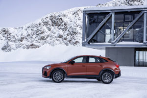 Static photo,  Colour: Pulse orange