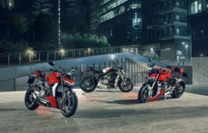 1 MY22_Ducati_Streetfighter_Family _2__UC352043_High