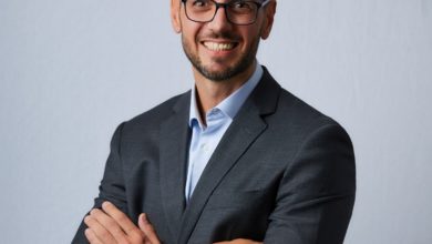 1 Ettiene Van Der Watt, Regional Director at Axis Communications MEA - NEW - lowres