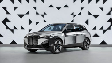 1 bmw-ix-flow-featurin