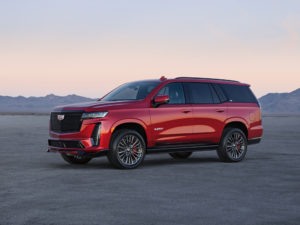 2 Cadillac Escalade V-Series 2023 2