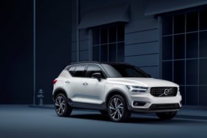 XC40 R-Design expression, in Crystal White Pearl