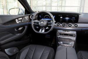 Mercedes-AMG CLS 53 4MATIC+ (Kraftstoffverbrauch kombiniert 9,0-8,7 l/100 km; CO2-Emissionen kombiniert 206-199 g/km); Exterieur: Côte d‘Azur hellblau; Interieur: Nappaleder schwarz mit grauen Nähten, Lenkrad in Leder Nappa mit AMG Drive Unit;Kraftstoffverbrauch kombiniert 9,0-8,7 l/100 km; CO2-Emissionen kombiniert 206-199 g/km* Mercedes-AMG CLS 53 4MATIC+ (combined fuel consumption 9,0-8,7 l/100 km; combined CO2 emissions 206-199 g/km); exterior: Côte d‘Azur light blue; interior: designo nappa leather black with grey stitching, steering wheel in nappa leather with AMG Drive Unit;Combined fuel consumption 9,0-8,7 l/100 km; combined CO2 emissions 206-199 g/km*