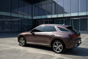 3 Genesis GV70 2