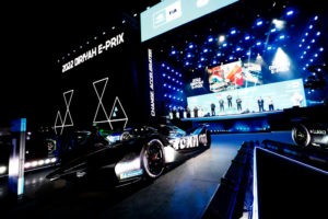 RIYADH STREET CIRCUIT, SAUDI ARABIA - JANUARY 29: Edoardo Mortara (CHE), ROKiT Venturi Racing, Silver Arrow 02 , 1st position, Robin Frijns (NLD), Envision Racing, Audi e-tron FE07 , 2nd position, Lucas Di Grassi (BRA), ROKiT Venturi Racing, Silver Arrow 02 , 3rd position, Podium during the Diriyah ePrix II at Riyadh Street Circuit on Saturday January 29, 2022 in Riyadh, Saudi Arabia. (Photo by Sam Bloxham / LAT Images)