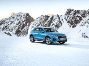 Static photo Colour: Turbo blue