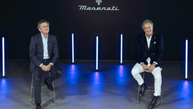 D 03_Maserati_back_to_racing_Davide_Grasso_CEO_Maserati_and_Alejandro_Agag_Founder_Chairman_Formula E_at_Modena_Plant