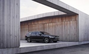 The refreshed Volvo V90 Recharge T8 plug-in hybrid in Platinum Grey