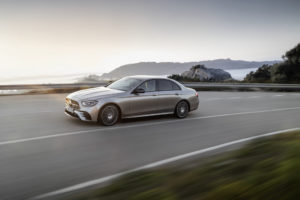 Mercedes-Benz E-Klasse Limousine, 2020, Outdoor, Exterieur: mojavesilber metallic, AMG-Line   Mercedes-Benz E-Class Sedan, 2020, Outdoor, exterior: mojave silver metallic, AMG line