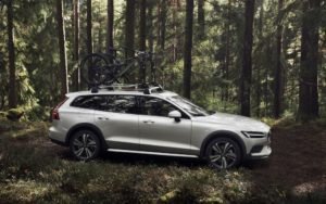 New Volvo V60 Cross Country exterior