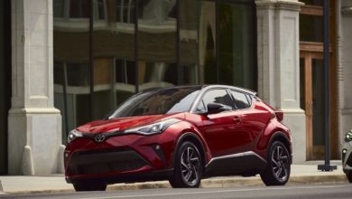 2022_Toyota_CHR_Supersonic-Red_02-1500x1000