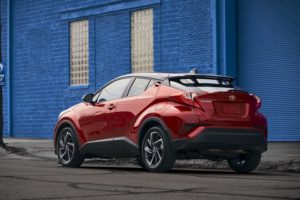 2022_Toyota_CHR_Supersonic-Red_03-1500x1000