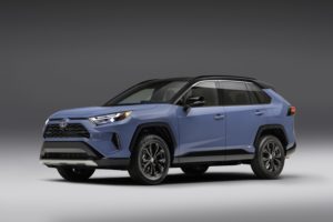 2022_Toyota_RAV4_XSE_001-1500x1000