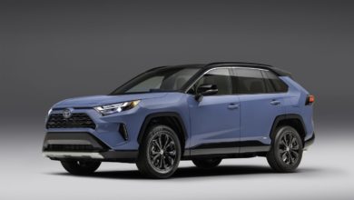 2022_Toyota_RAV4_XSE_001-1500x1000