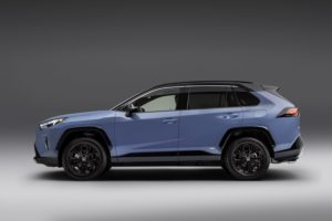 2022_Toyota_RAV4_XSE_003-1500x1000