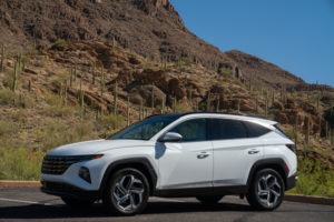 3 45624-2022TucsonHybrid