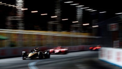 RIYADH STREET CIRCUIT, SAUDI ARABIA - JANUARY 29: Jean-Eric Vergne (FRA), DS Techeetah, DS E-Tense FE21 during the Diriyah ePrix II at Riyadh Street Circuit on Saturday January 29, 2022 in Riyadh, Saudi Arabia. (Photo by Sam Bloxham / LAT Images)