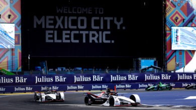 AUTODROMO HERMANOS RODRIGUEZ, MEXICO - FEBRUARY 12: Pascal Wehrlein (DEU), Tag Heuer Porsche, Porsche 99X Electric Andre Lotterer (DEU), Tag Heuer Porsche, Porsche 99X Electric , 1st position, 2nd position during the Mexico City ePrix at Autodromo Hermanos Rodriguez on Saturday February 12, 2022 in Mexico City, Mexico. (Photo by Andrew Ferraro / LAT Images)