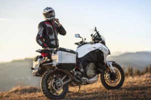 5 MY22_Ducati_Multistrada_V4s_038_UC366539_High