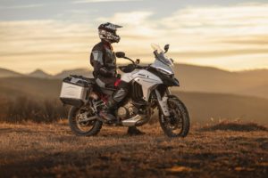 6 MY22_Ducati_Multistrada_V4s_043_UC366548_High