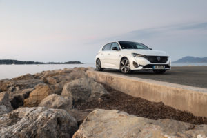 2 PEUGEOT_308_TESTDRIVE_0921TC98