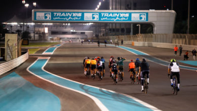 YAS MARINA CIRCUIT, Crank Session on track, North Stand, Monday 28th February 2022