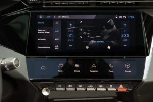 2 peugeot_308_testdrive_0921tc33-61b731f93d3d2