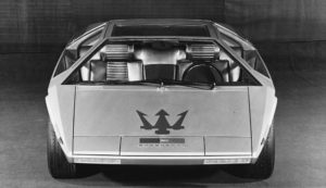 Coupè 2 posti Prototipo realizzato da Giugiaro (Italdesign) su telaio e meccanica della Bora telaio 081 Vettura presentata al Salone di Ginevra del 1972.