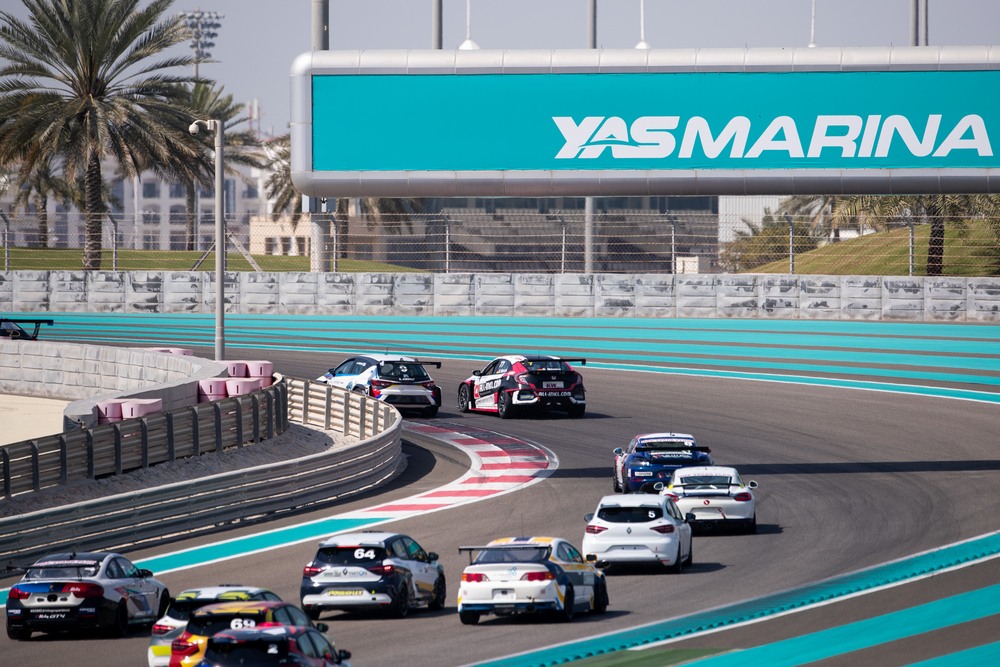 8 UAE ProCar 3