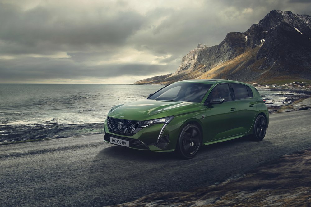 9 PEUGEOT_308PHEV_2103STYP_032