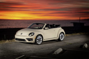 Ein Volkswagen Beetle aufgenommen am 27.11.2018 im US-amerikanischen Los Angeles (USA). Die L.A. Autoshow zeigt der Öffentlichkeit die neuesten Modelle für den weltweit zweitgrößten Automarkt. Foto: Friso Gentsch/Volkswagen