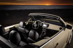 Volkswagen Beetle final edition pictured on 27.11.2018 on Malibu beach in Los Angeles (USA). Foto: Friso Gentsch/Volkswagen