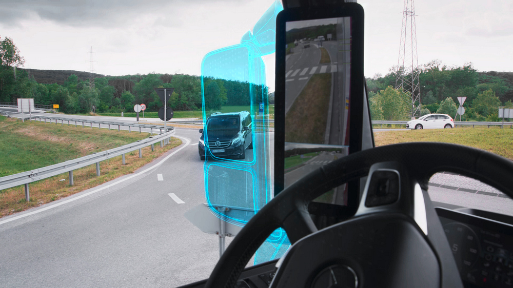 Kameras statt Rückspiegeln – geht das überhaupt? Was Sie schon immer über die MirrorCam wissen wollten.Cameras instead of rearview mirrors – is that at all possible? Everything you always wanted to know about the MirrorCam.