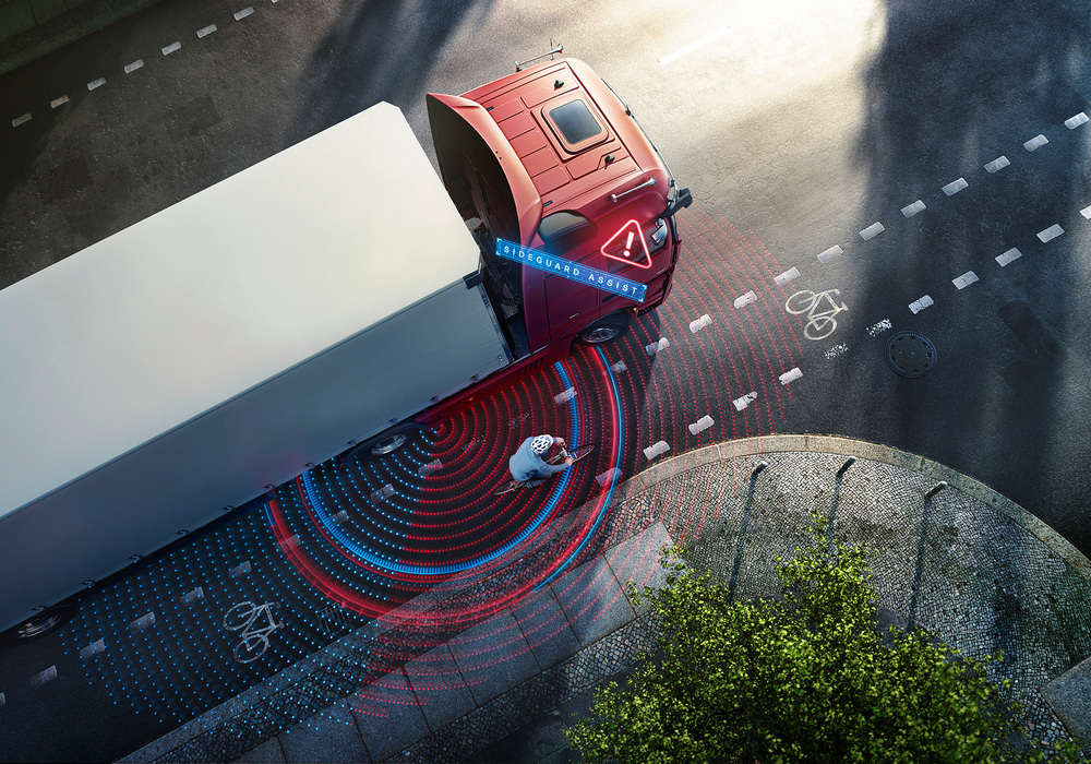Sideguard-Assist, new Actros, cyclist, bike