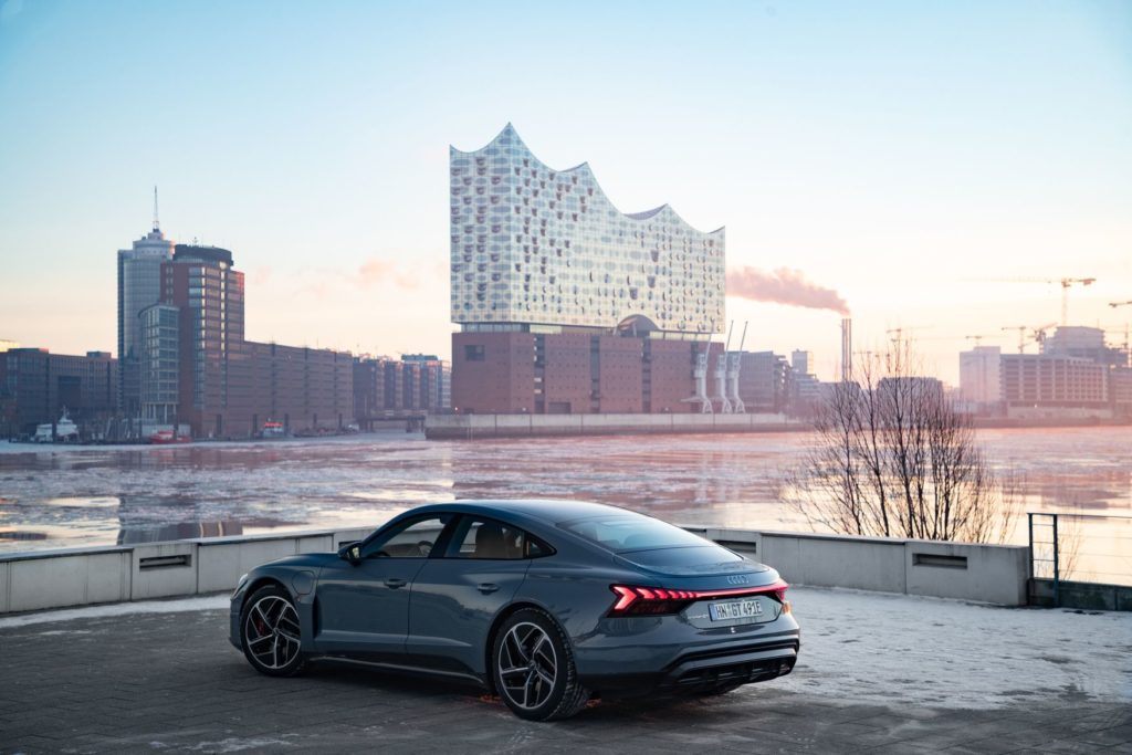 صورة 2_e-tron GT quattro