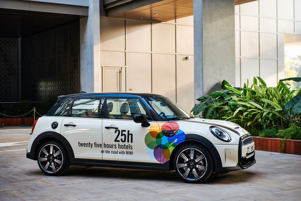 1 MINI at the 35Hours Hotel