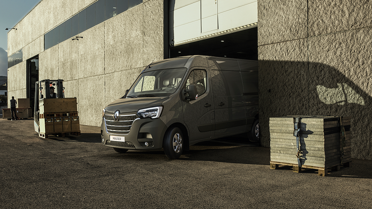 2 Renault Master_Image 2