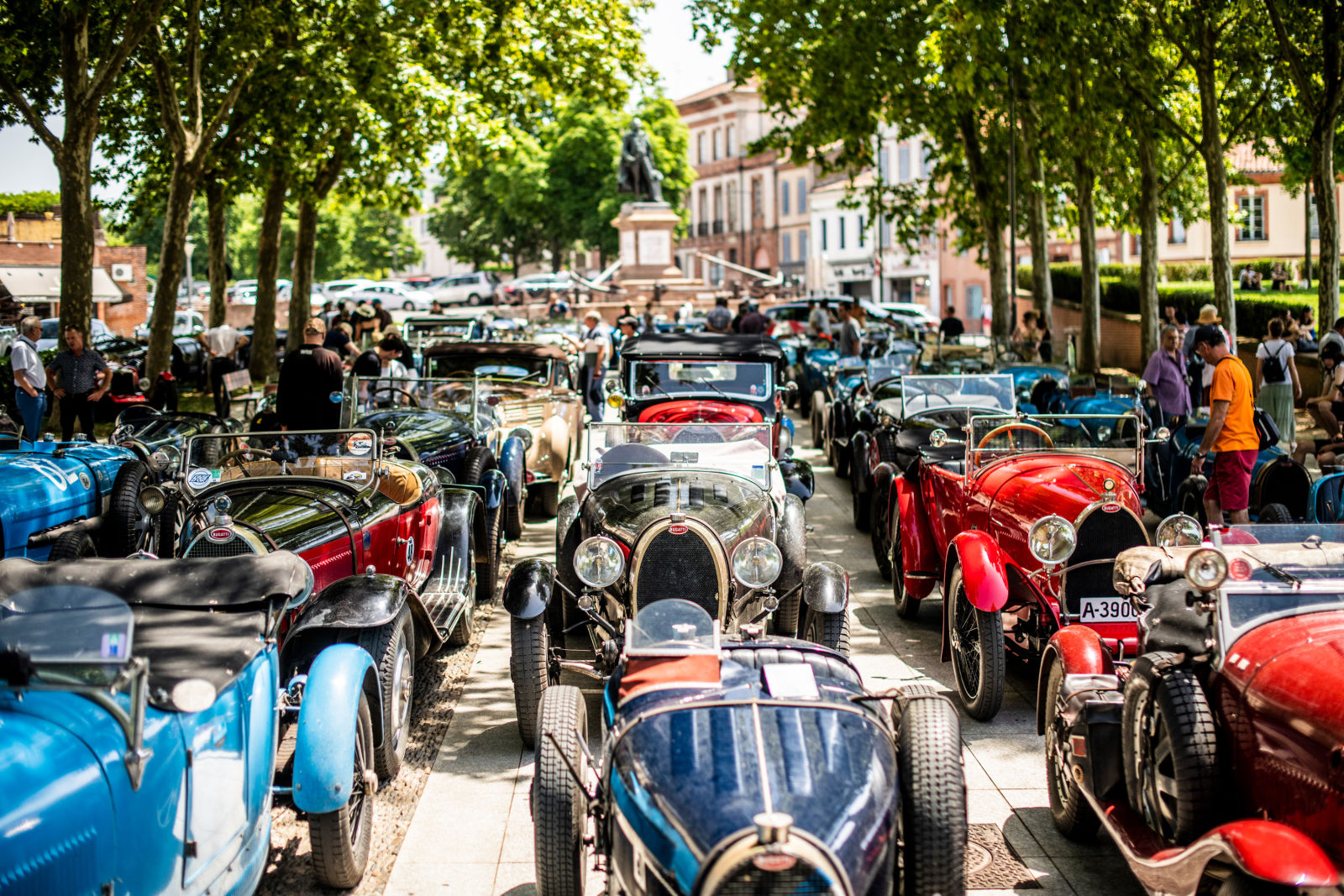 01 BUGATTI_Int-Meeting