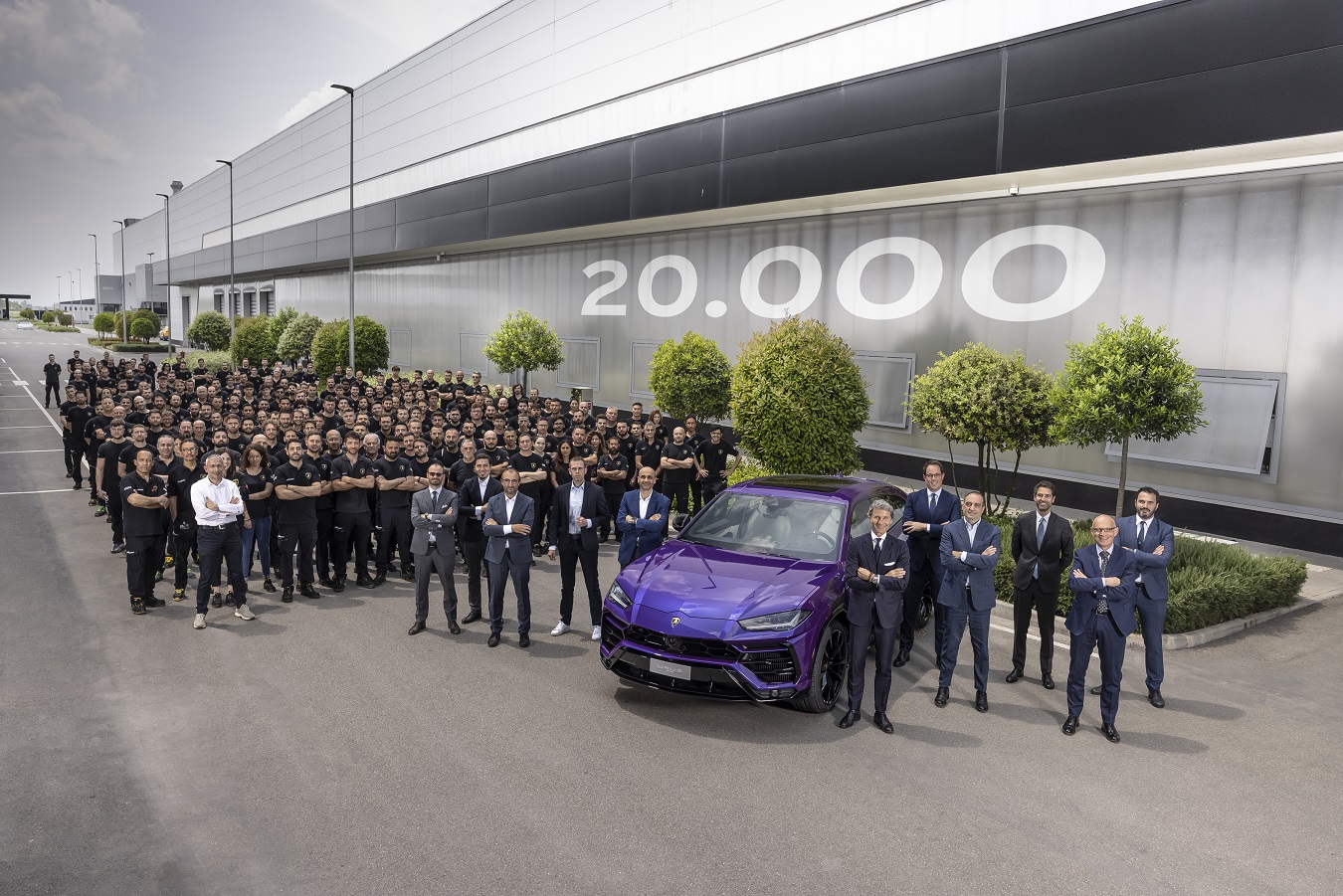 2 Lamborghini Urus