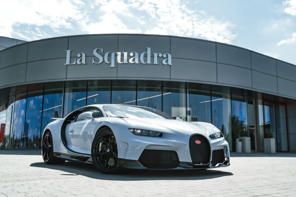 02 BUGATTI_Poland-Dealership