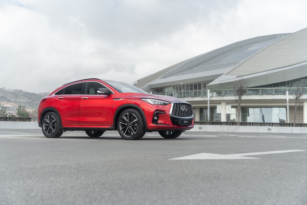 1 INFINITI QX55