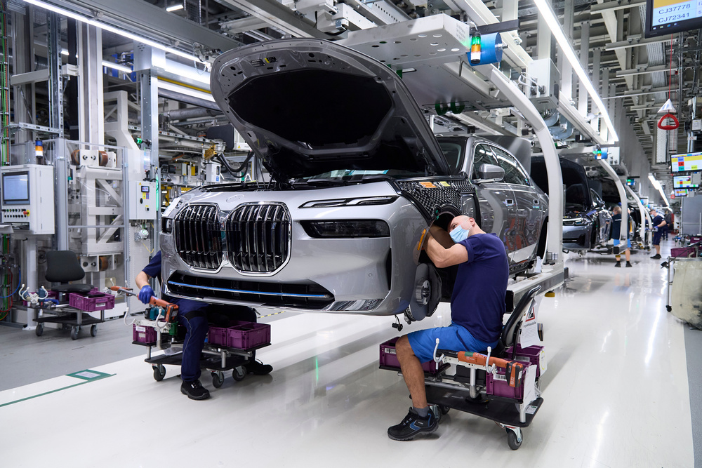 1 _the-new-bmw-i7-produ