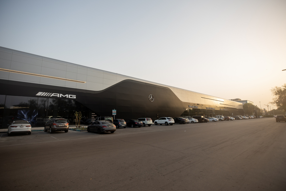 4-Showroom from Outside