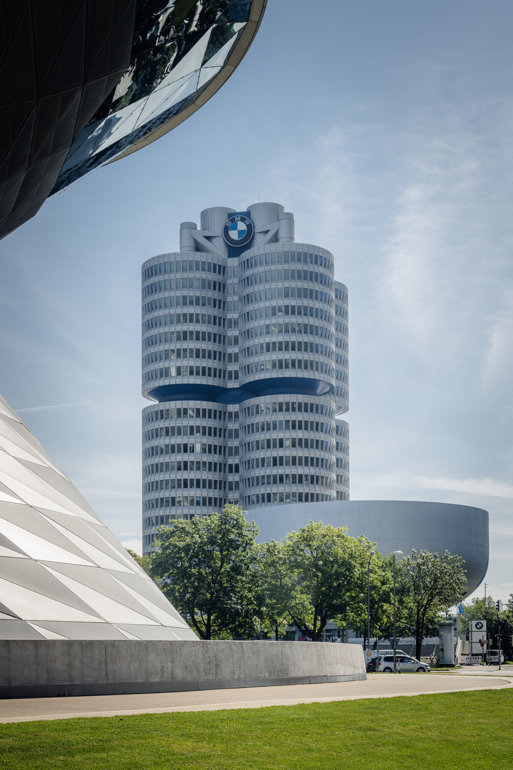 5 bmw-headquarters-by-