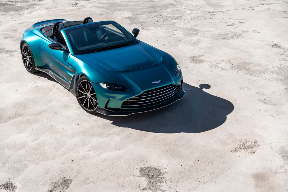 6 V12 Vantage Roadster_07