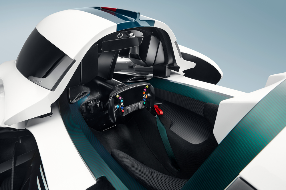 8 McLaren_SolusGT_008