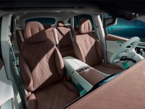 EQE SUV